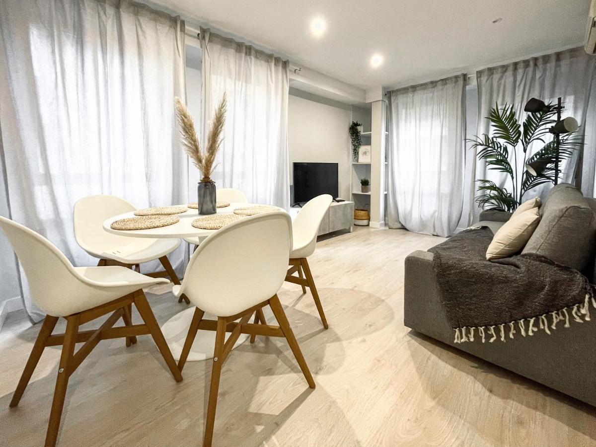 Vtz El Balcon De Plaza Sas Appartement Zaragoza Buitenkant foto